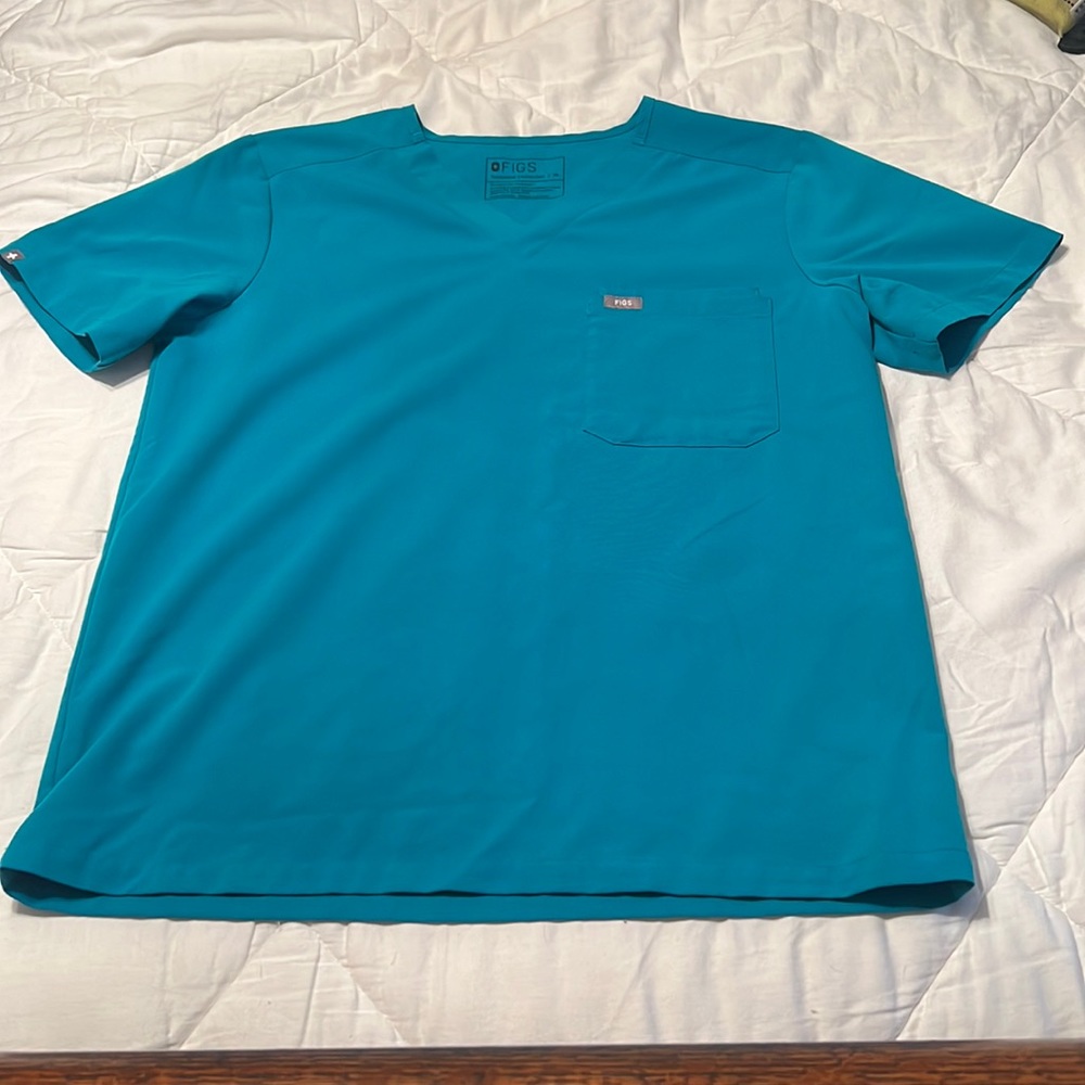 Men’s Figs Scrub Top